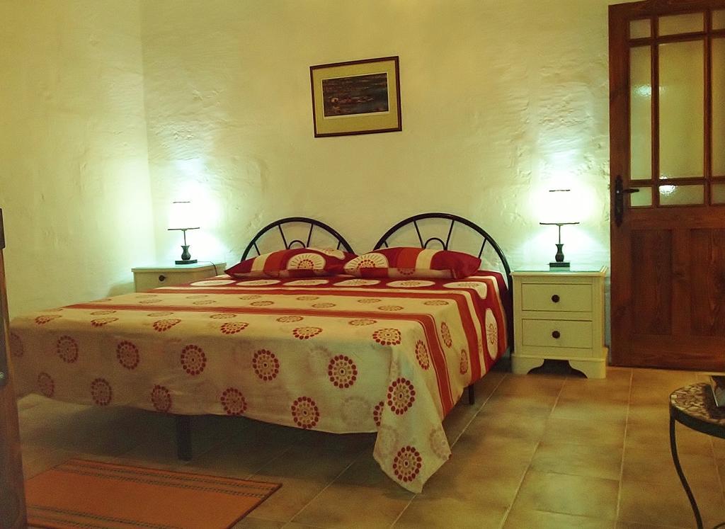 Anna Karistu Accommodation Kerċem Cameră foto