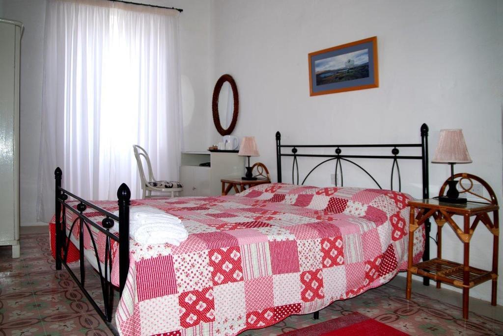 Anna Karistu Accommodation Kerċem Cameră foto