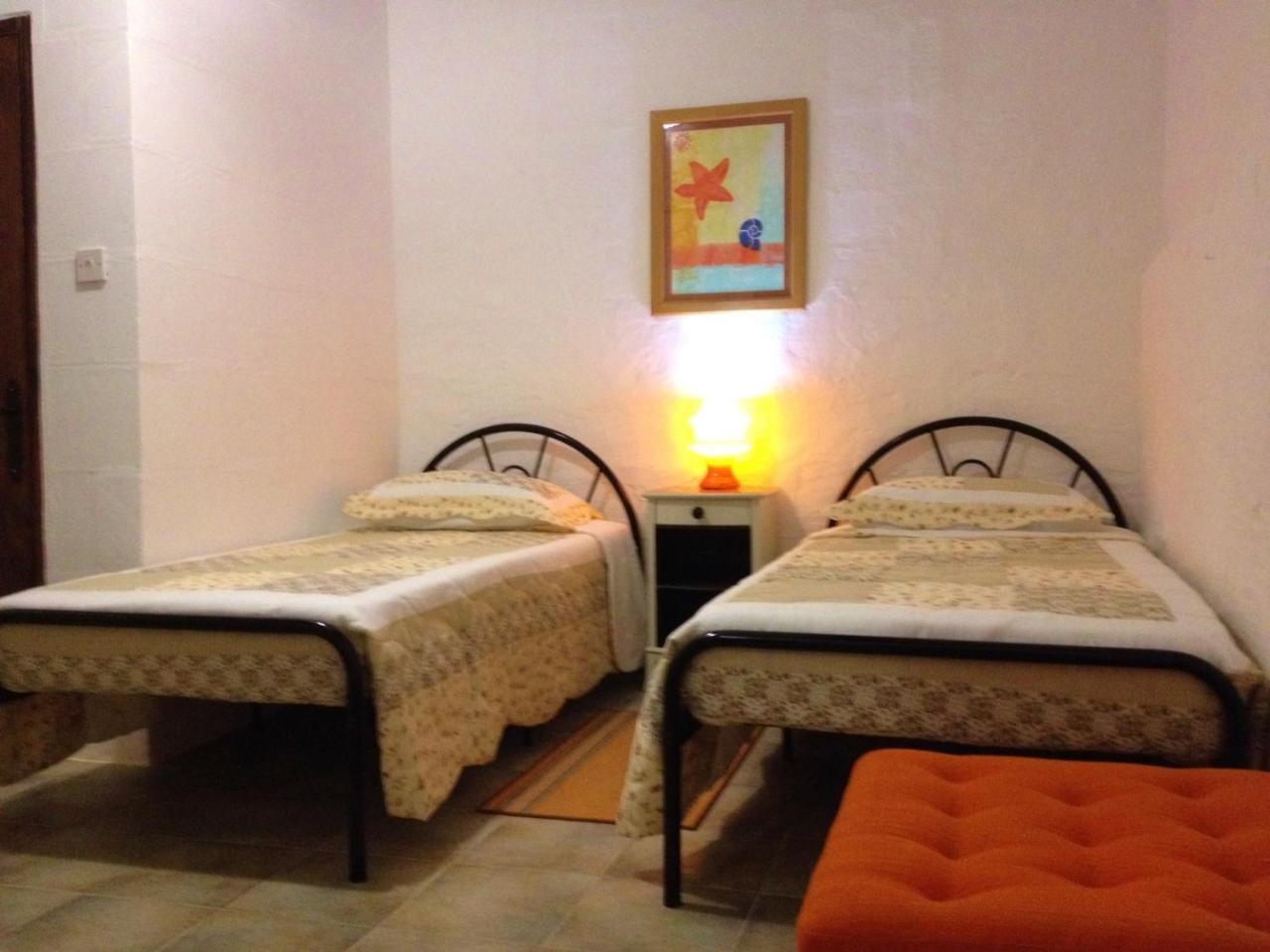 Anna Karistu Accommodation Kerċem Cameră foto
